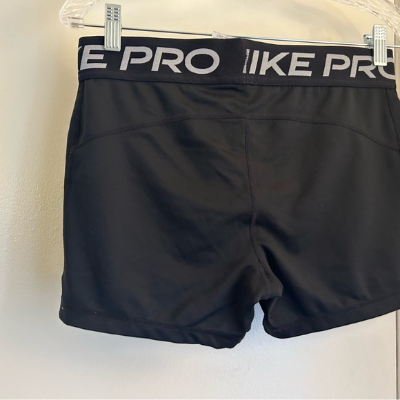 Nike Pro Black Shorts - Picture 4 of 4
